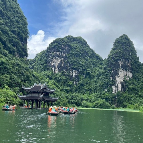 Tam Coc/Trang An, Hoa Lu og Mua Cave: Guidet tur fra Hanoi + Billetter til bådtur i Hanoi