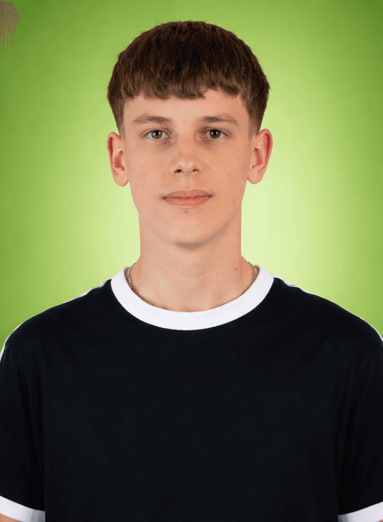 Woman team member photo