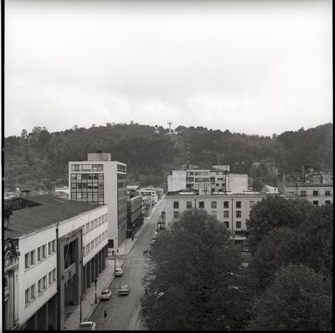Antena de ENTEL en cerro Caracol.