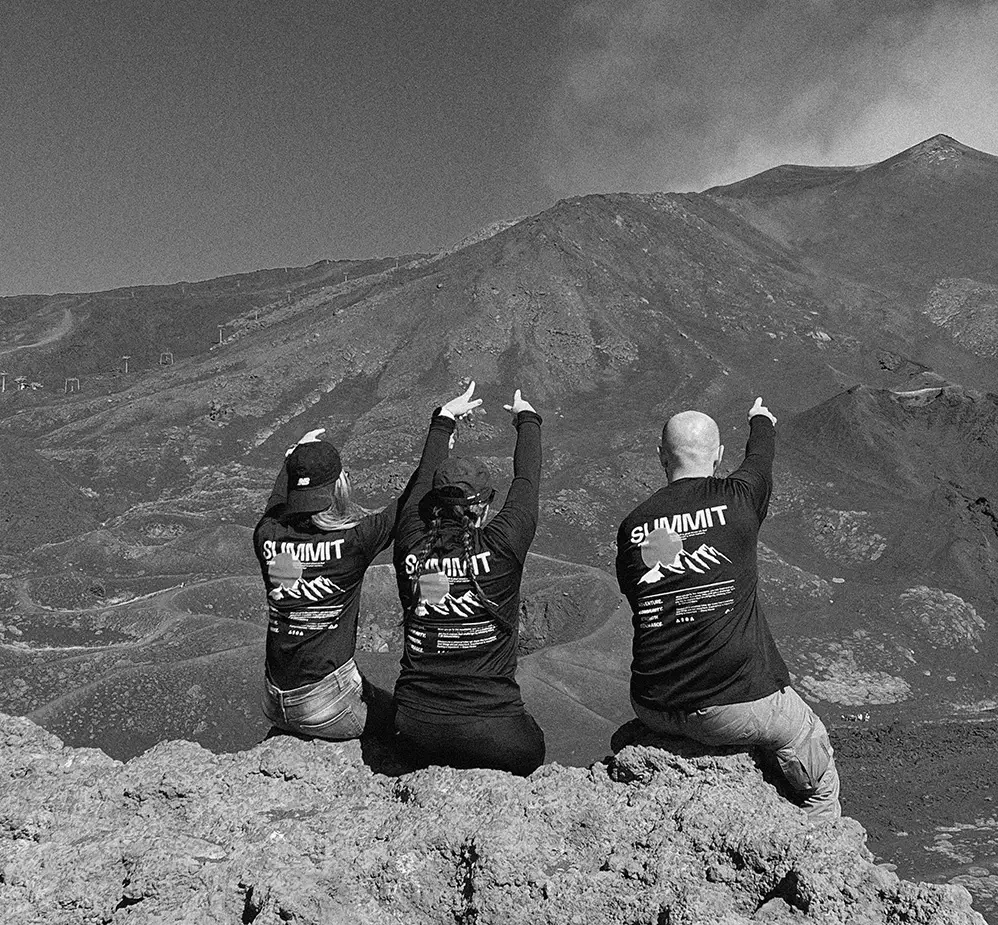 Summit Sportolók az Etna Vulkánnál