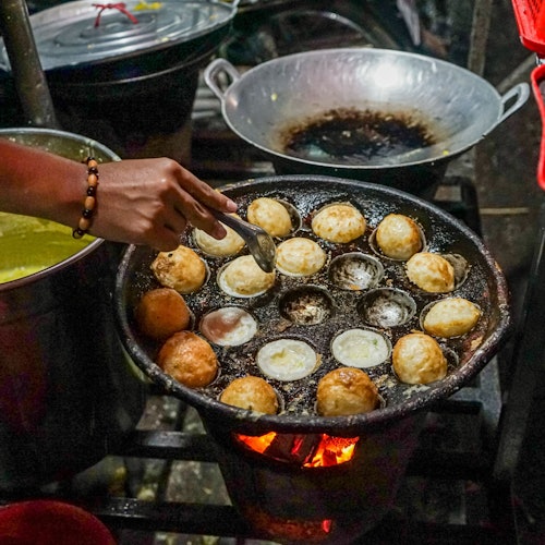 Enjoy everything delicious from street-side eateries to the proper restaurants whilst including evening time through local be