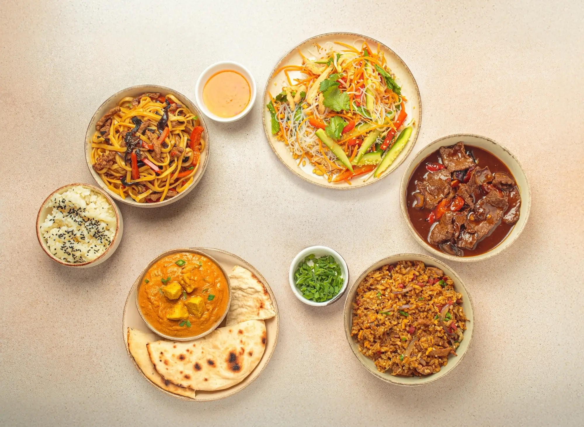 Maul Table with different dishes