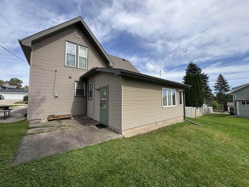 Photo 5 of 429 E Harriet Street, Darlington