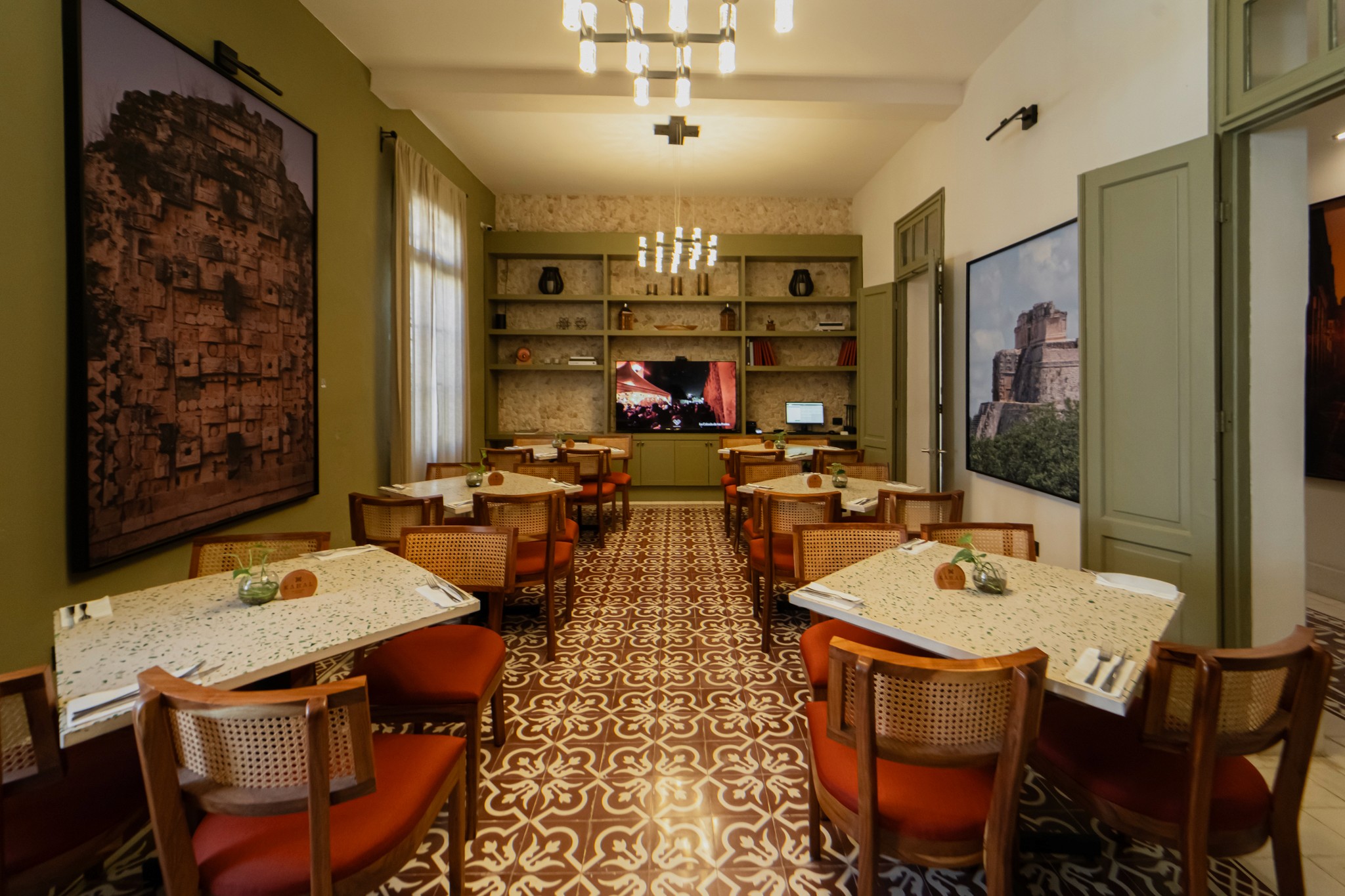 restaurant