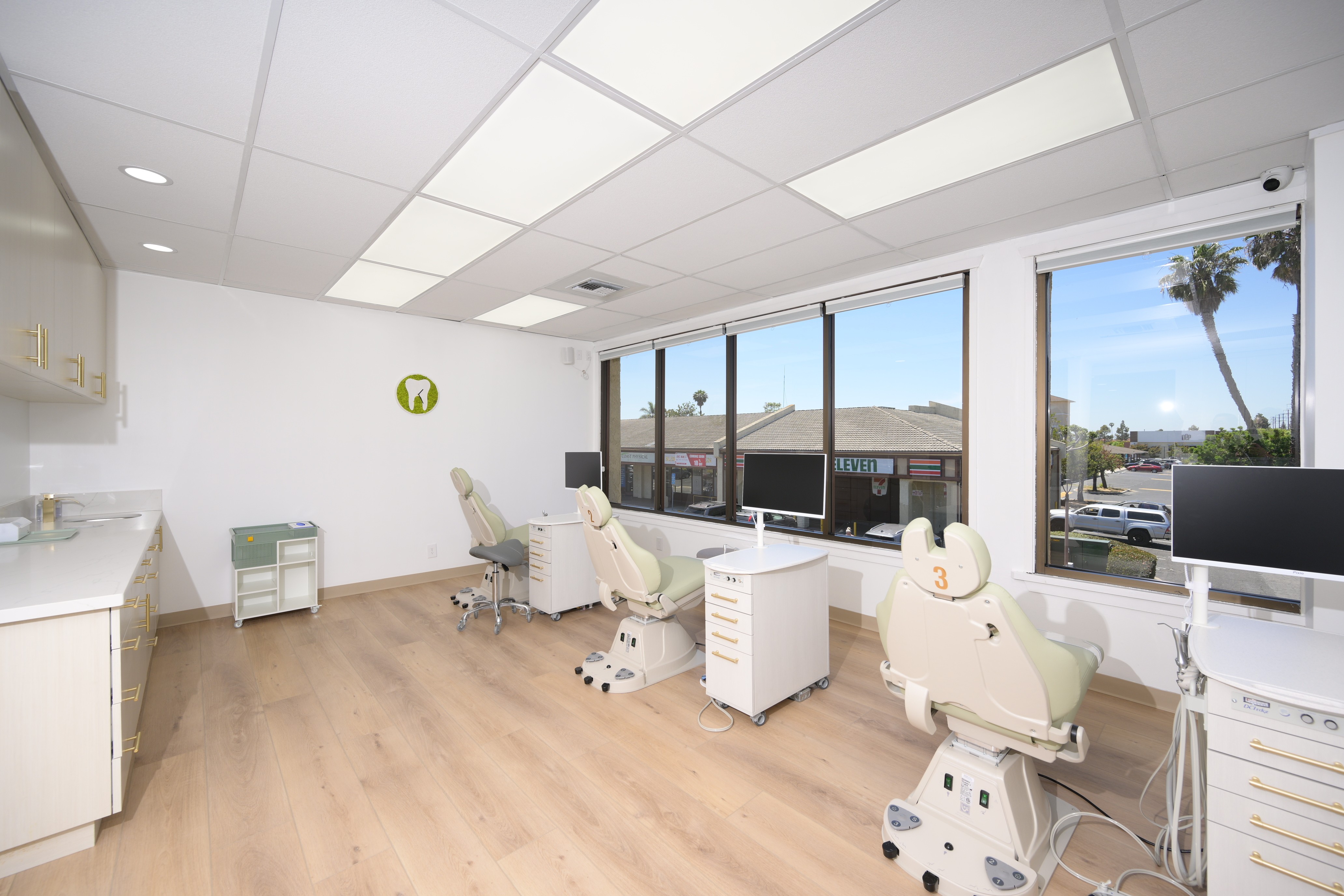 AiCare Orthodontics in Fountain Valley and Irvine