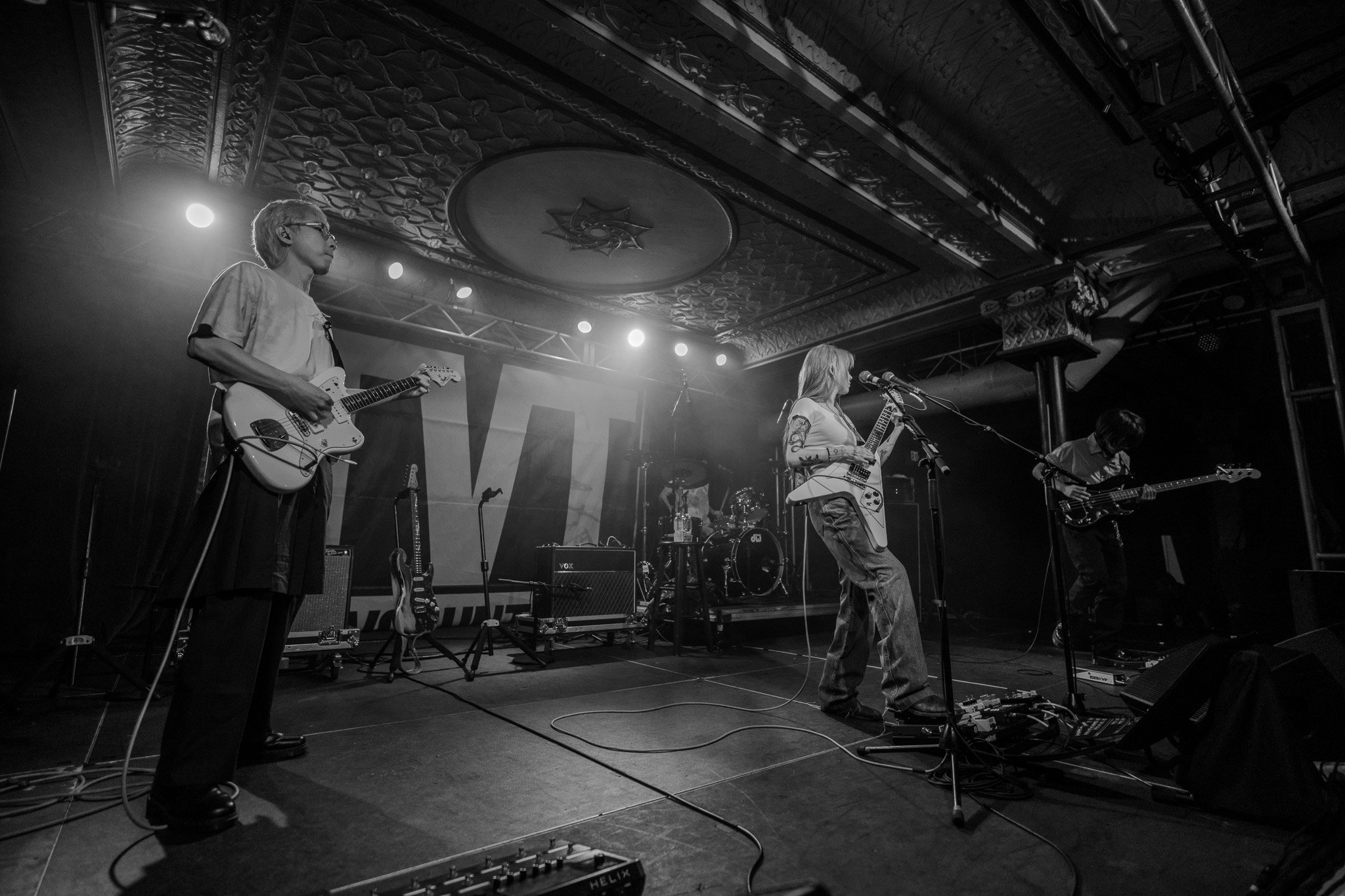 erin Baek performing with The Volunteers at Deluxe in Indianapolis