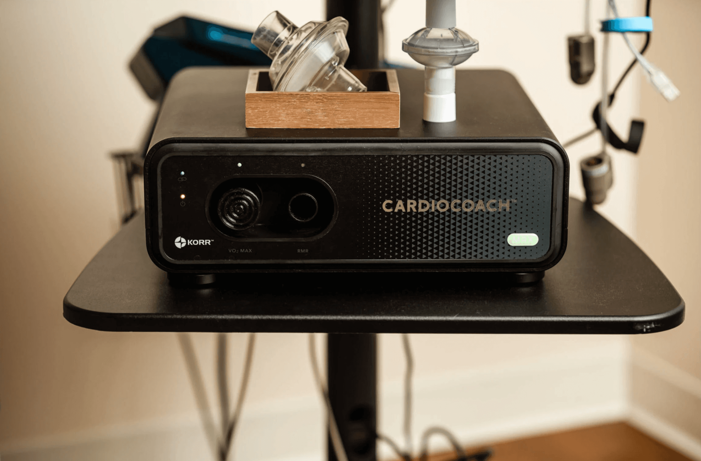 VO₂ max testing machine measuring oxygen capacity and endurance at Harper Health.