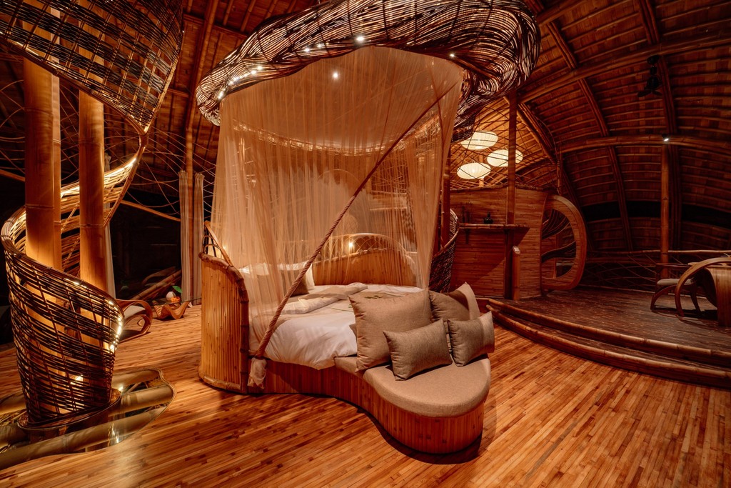 Rebel Travelers Club Traveler Album Image