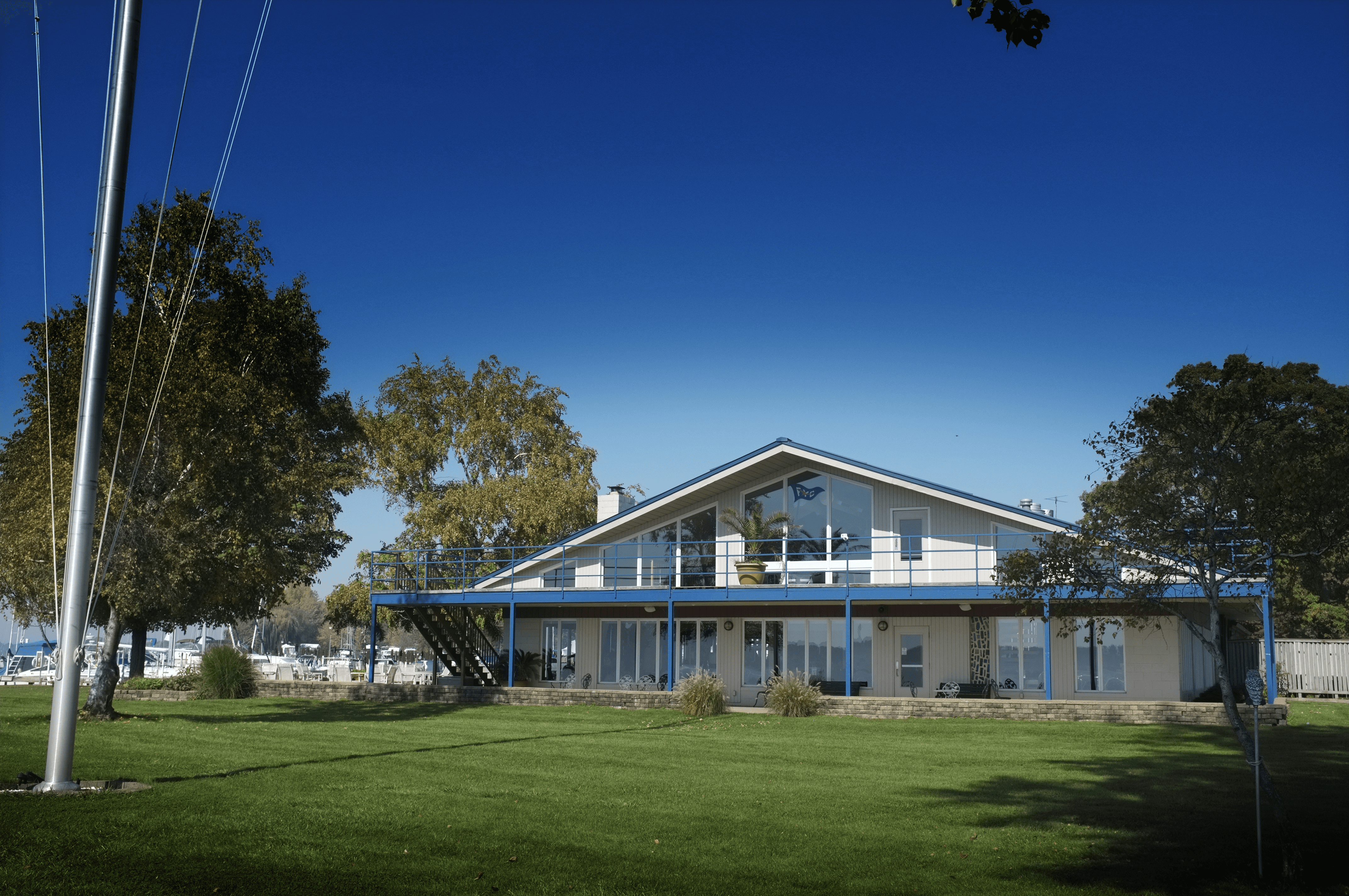 image of front of ford yacht club