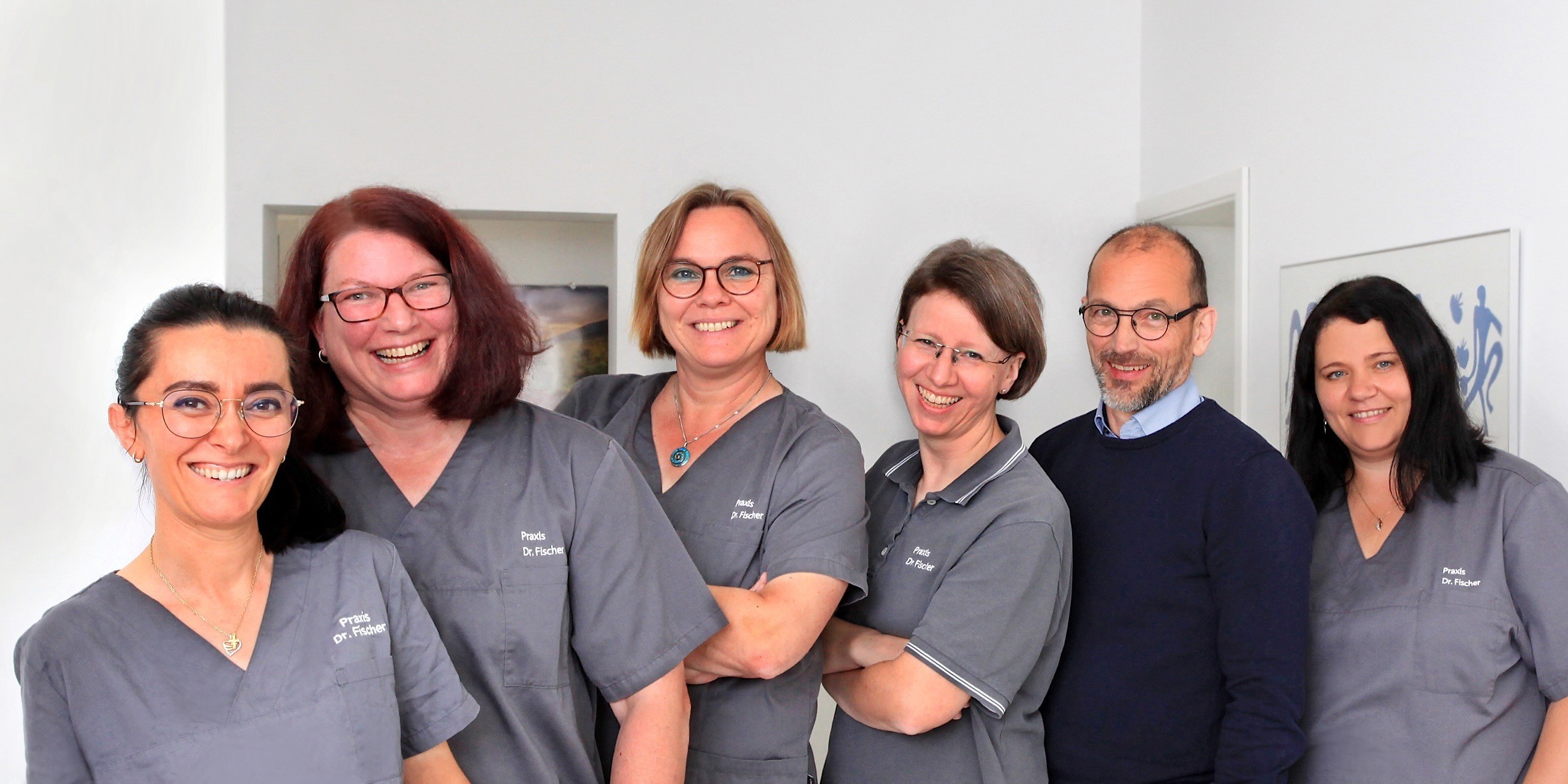 Das gesamte Praxisteam der Frauenarztpraxis Dr. Fischer in Waibstadt.