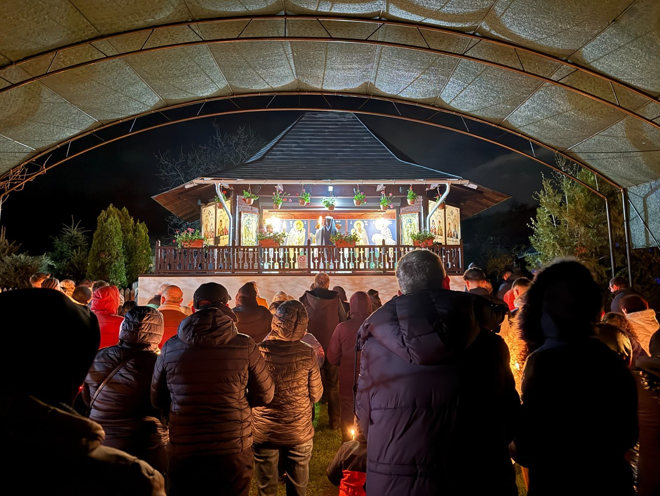 Sărbătoarea Paștilor 2026 la Schitul Ciobănoaia