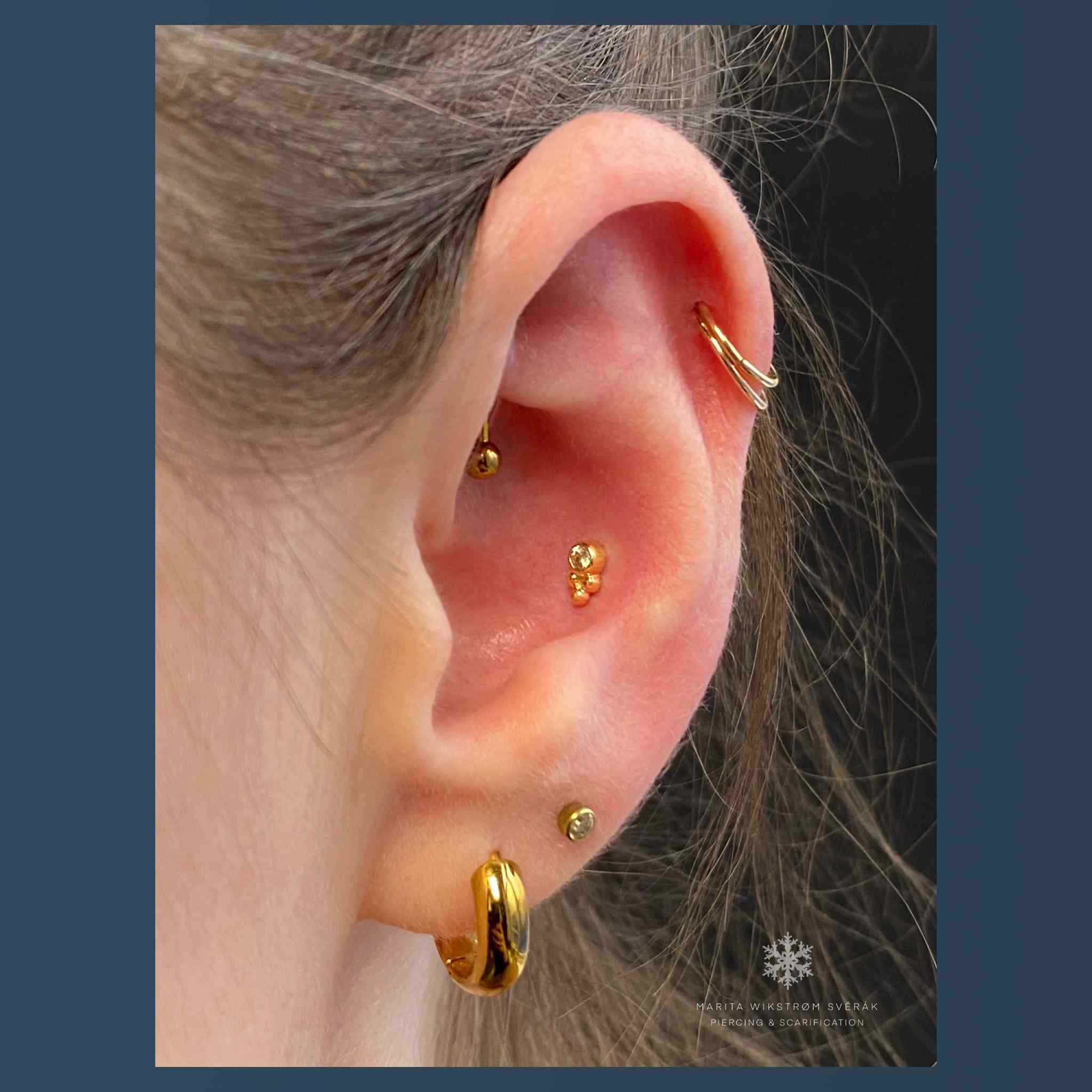 ansiktspiercing i Oslo utført av profesjonell piercer Marita på BLEKK Studio