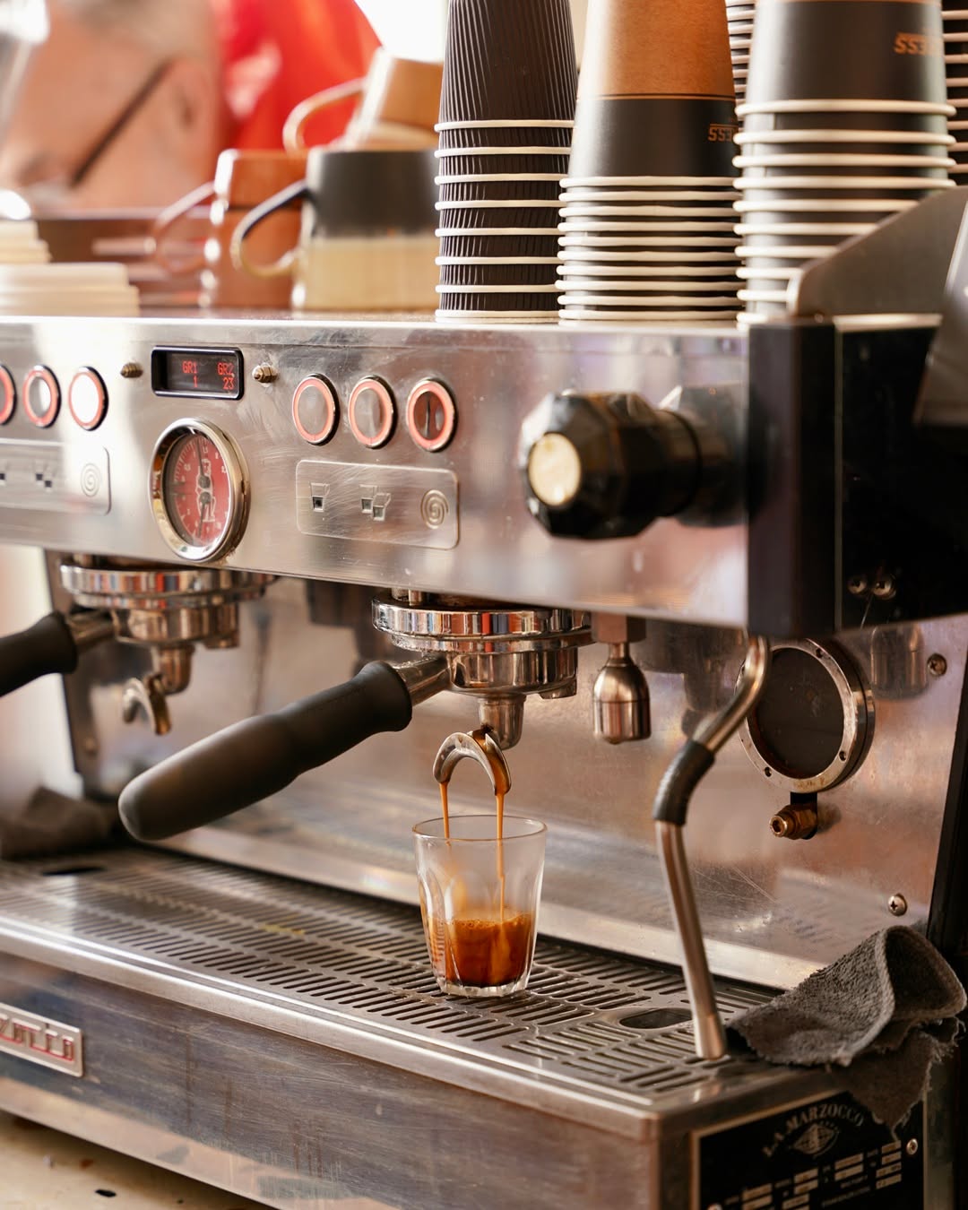 Coffee roasting machine, making an expresso.