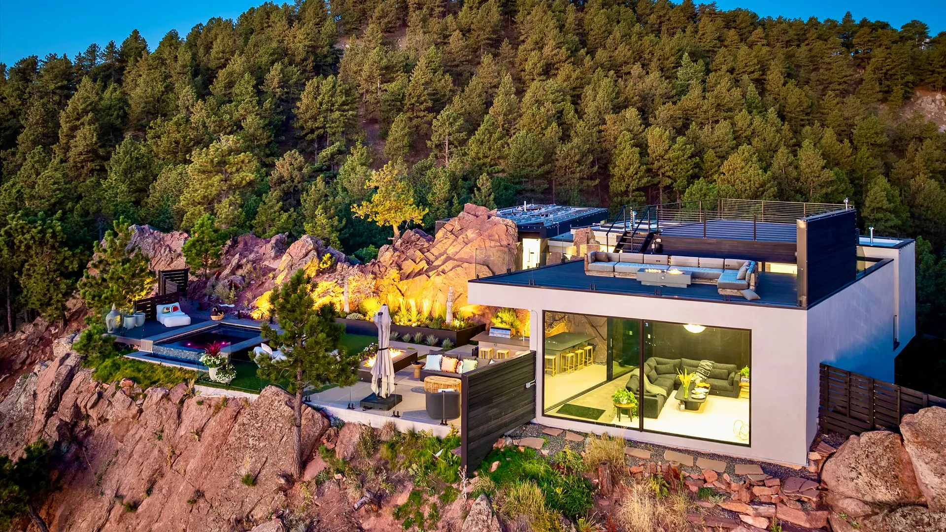 The Glass House, Hillsborough