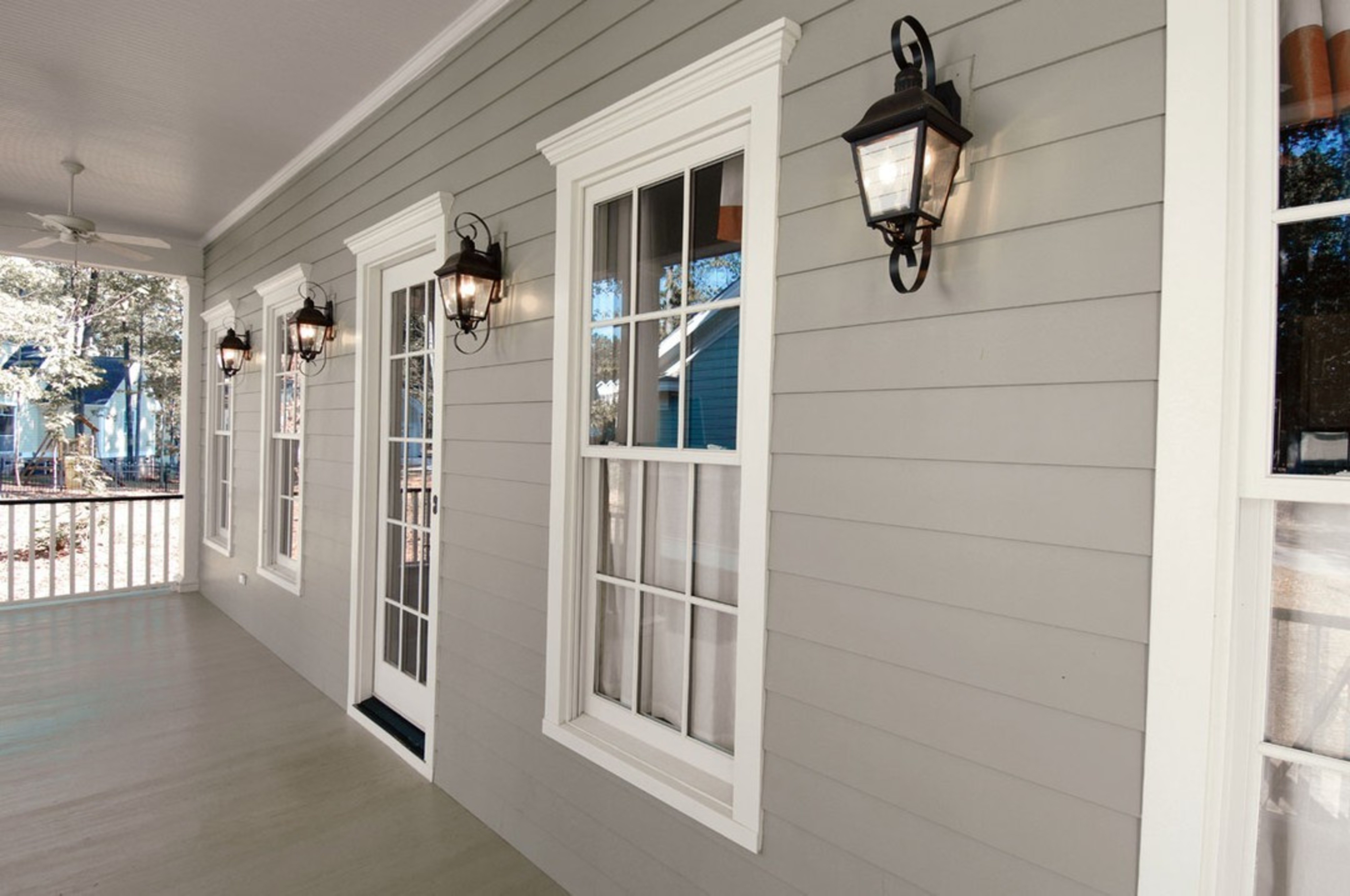 Expert Window Services in Bellevue, WA: Choose Kon Exteriors!