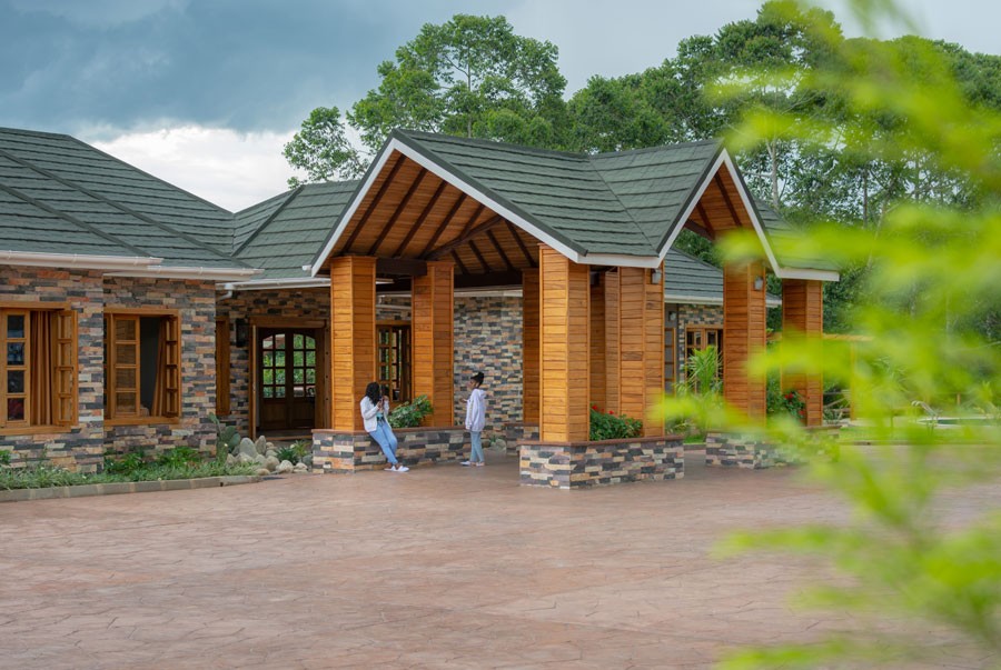 Chimpundu Lodge Entrance