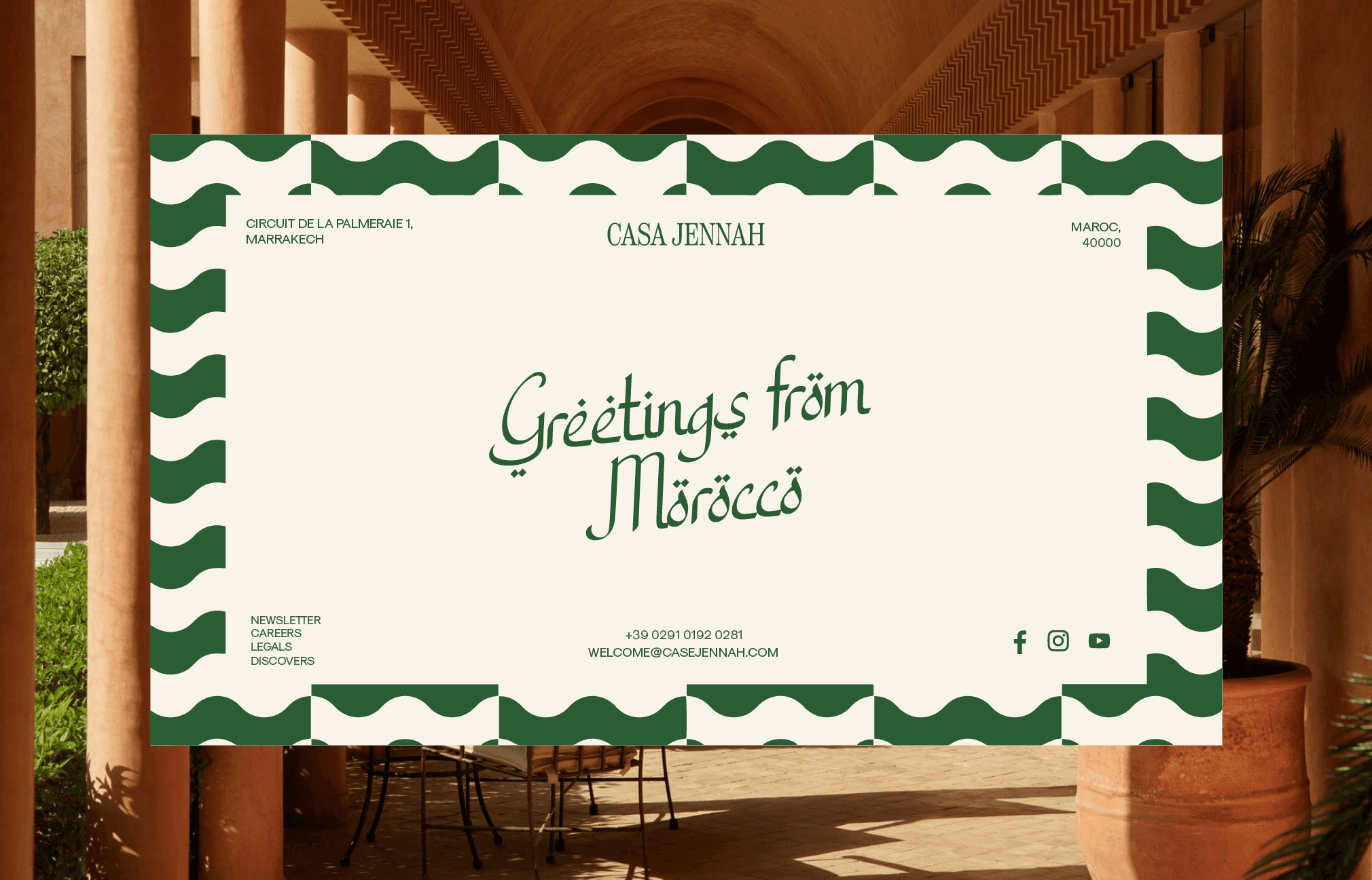 Carte postale virtuelle "Greetings from Morocco" avec motifs verts. Texte "Casa Jennah"