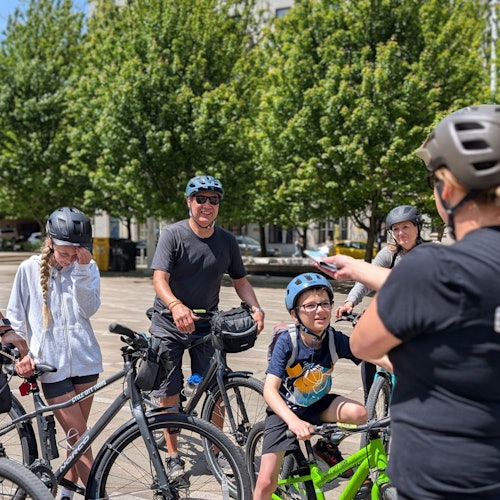 斯坦利公园家庭自行车游