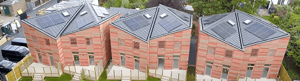 Logos of tools outward, illustrating easy integration with no engineering required.