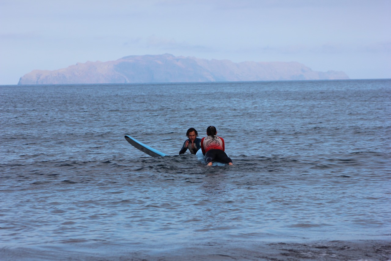 Surf lessons with expert surf instructors