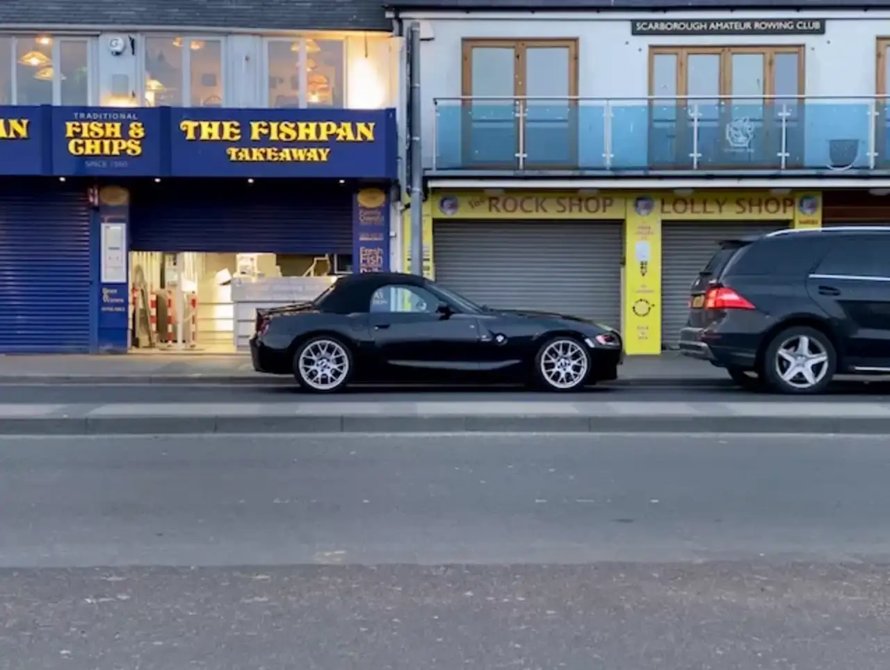 BMW Z4 (2006) on BBS CH-R watch out from above