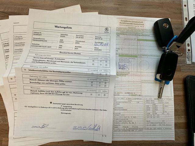 SKODA Superb 2013 WHITE Gebrauchtwagen - Galeriebild 16