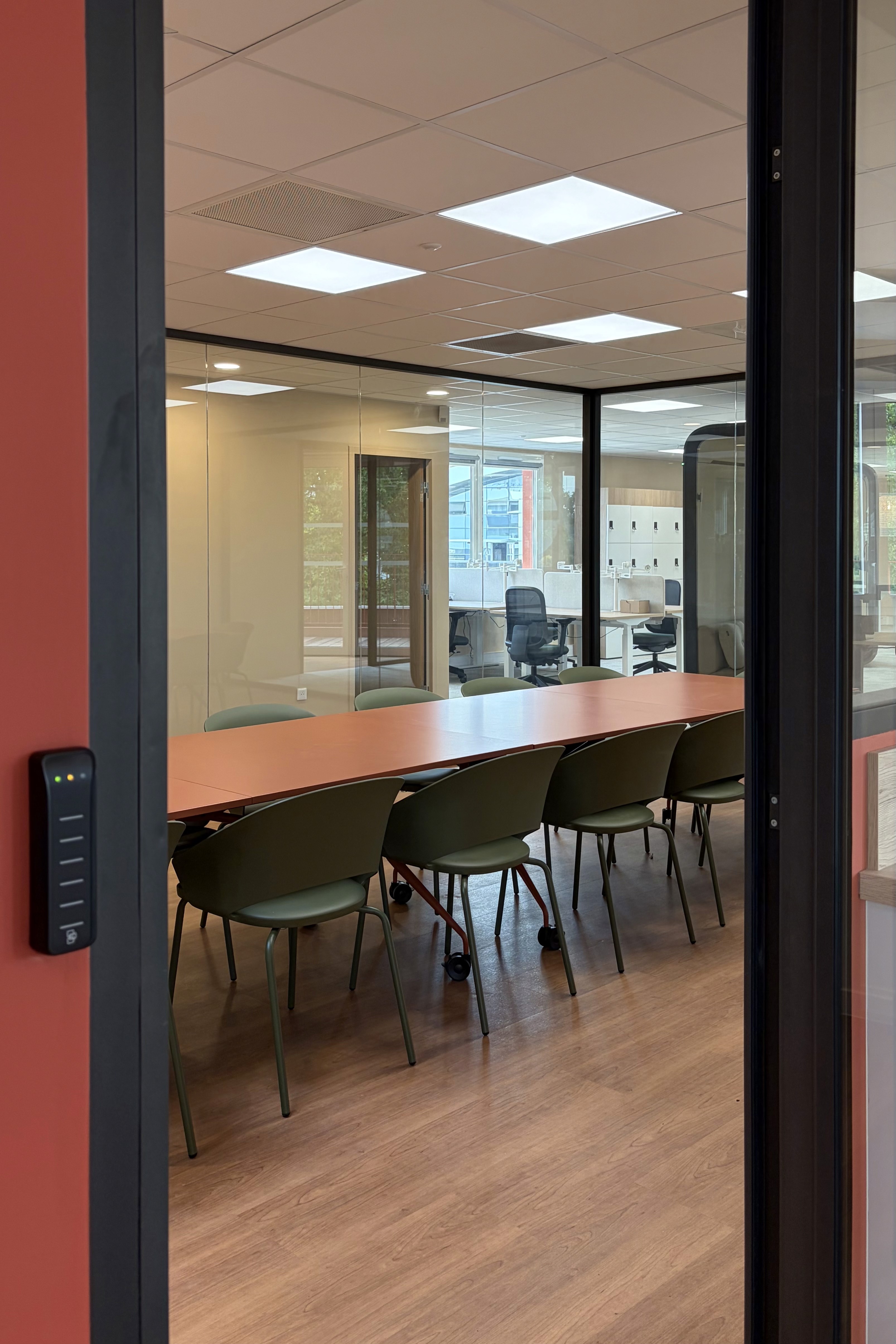 Cabine acoustique individuelle dans l’espace SunWork Pau