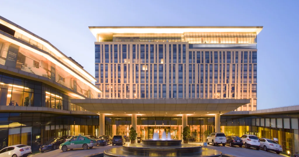 CASE STUDY: Mercure ICON Singapore Elevates Guest Experience with Ruijie’s Seamless Network Solution