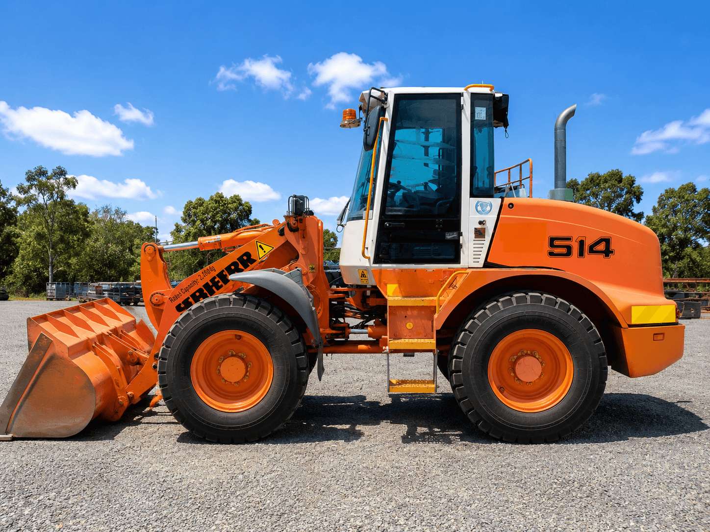 Loader hire services supporting construction, civil and quarry projects across Queensland