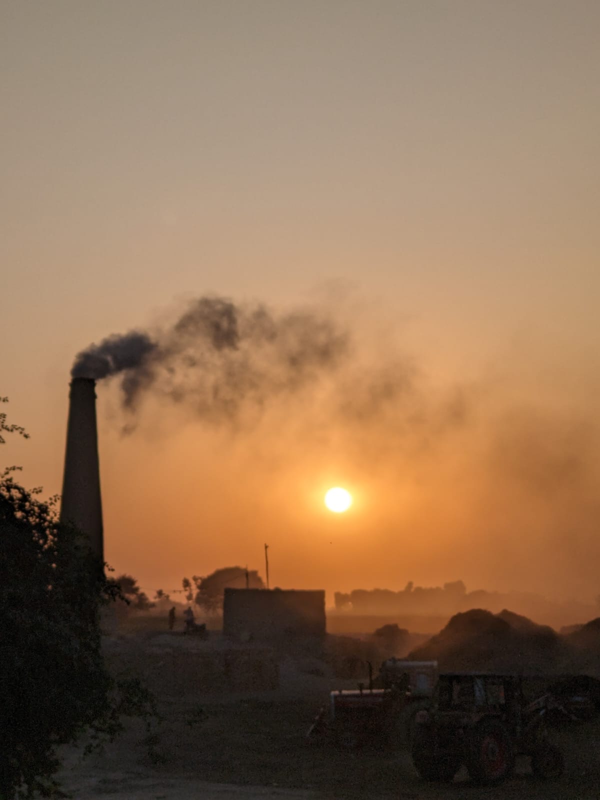 Outdoor Café Seating in a Sunlit Alley