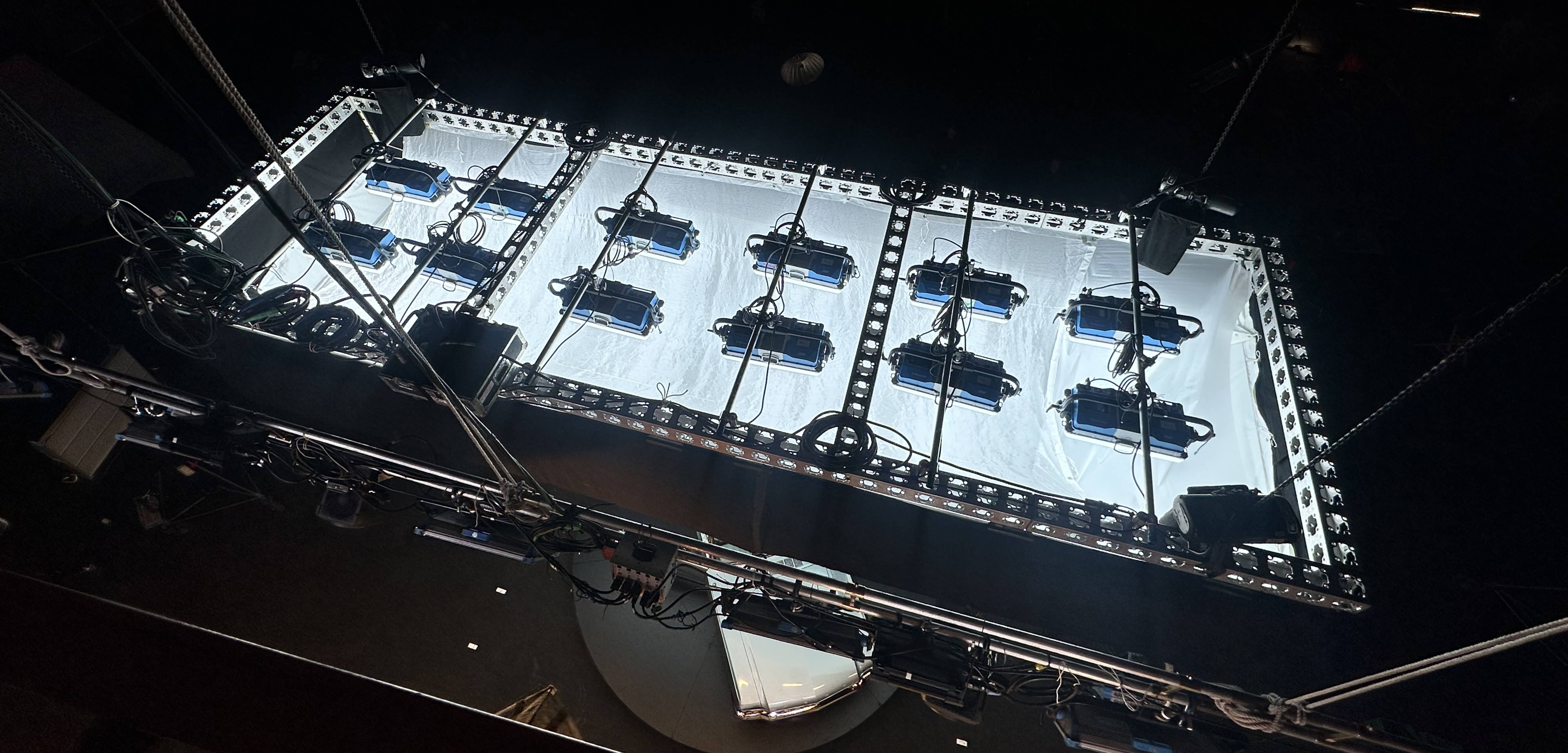 Modulus-X truss softbox