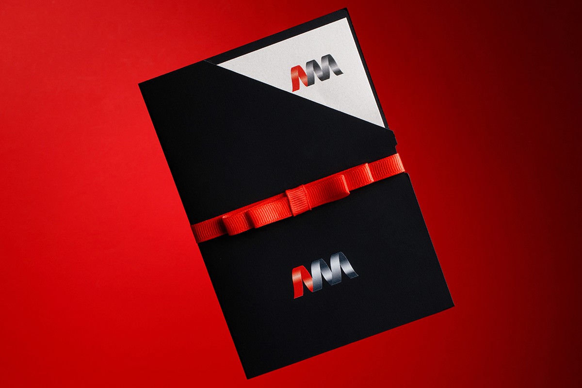Postcards for "Lider-M" printed on designer paper with digital printing.