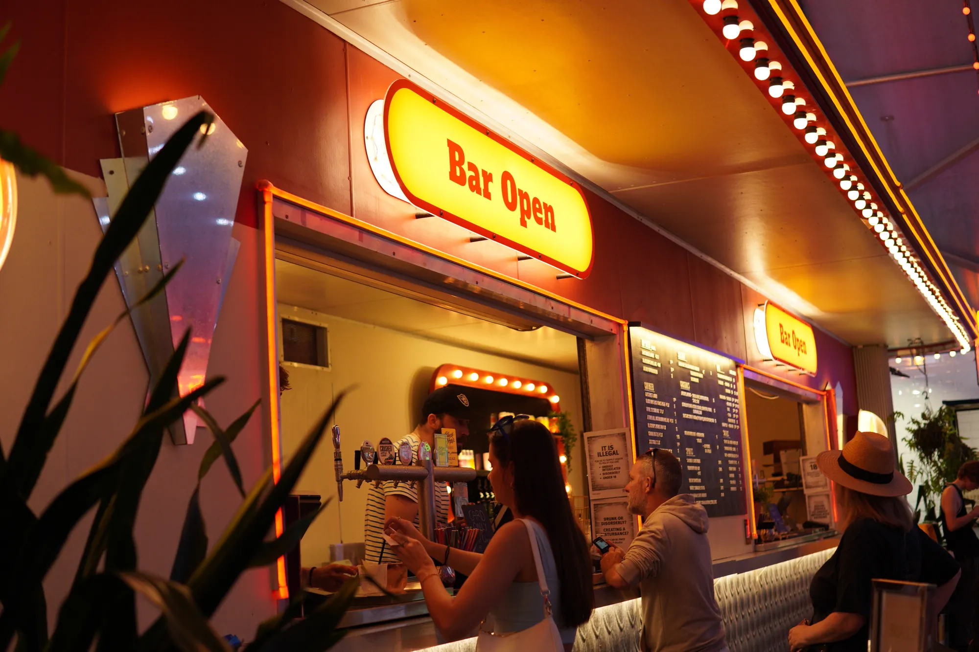 Diner Bar at Eat Street Northshore