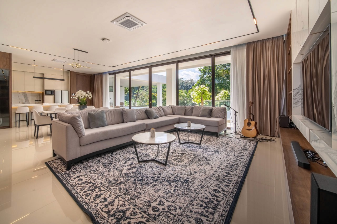 4-bedroom premium villa with jungle and river views in Ubud