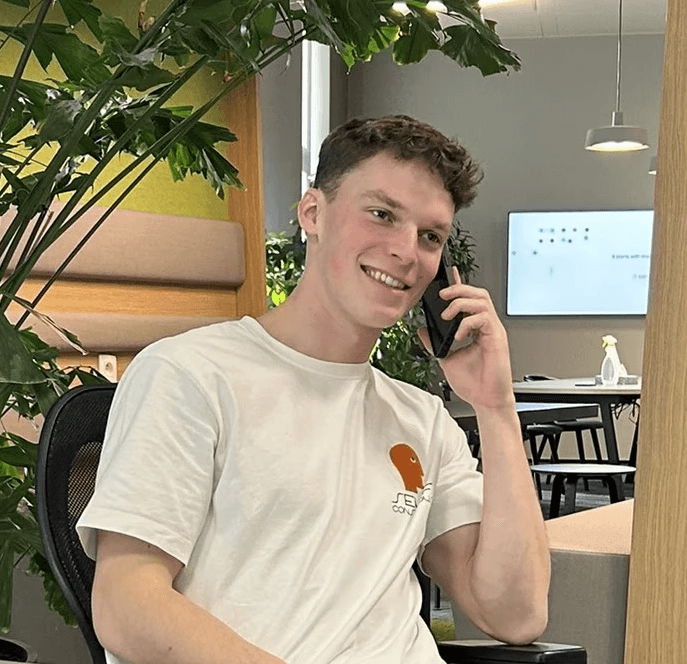 Warre die aan het bellen