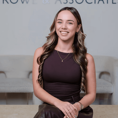 Portait of Rickii Lotsaris | Registered Psychologist