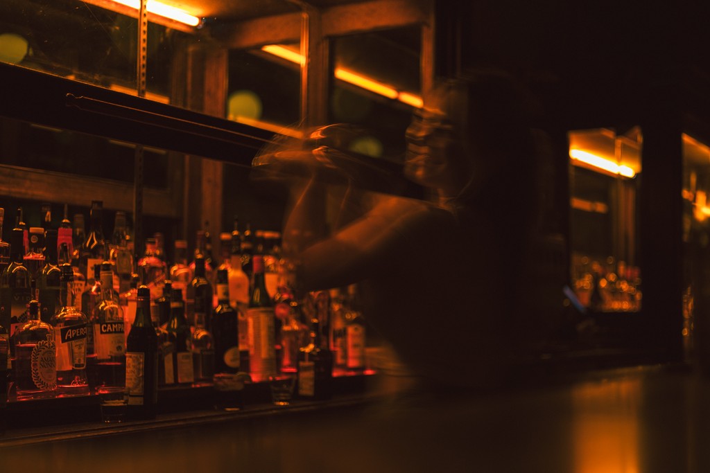 Mahjong Bar Bartender