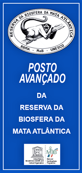 Placa de Posto Avançado da Reserva da Biosfera da Mata Atlântica, com selos da Unesco e do programa MaB