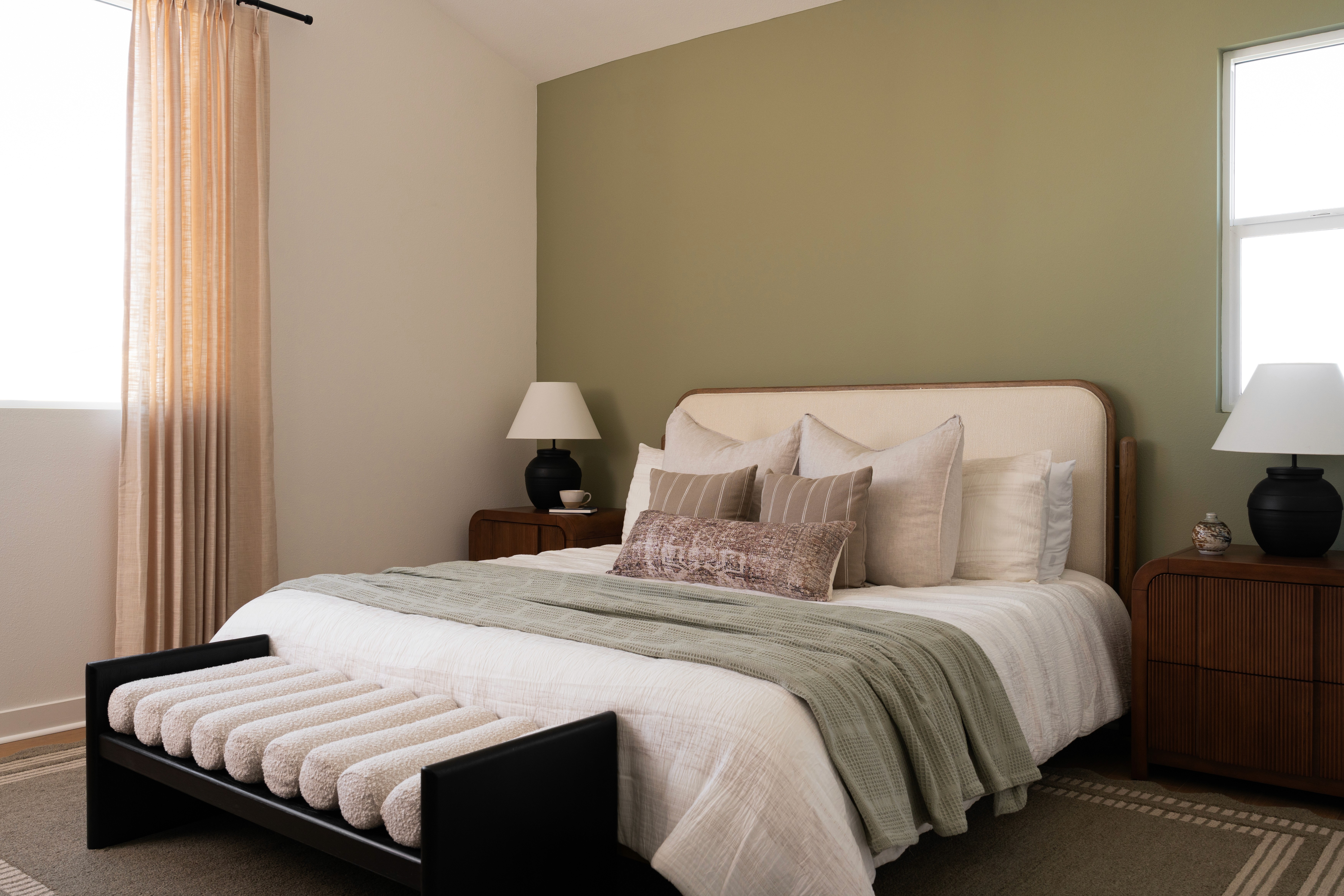 Primary Bedroom bed, side tables and lamps