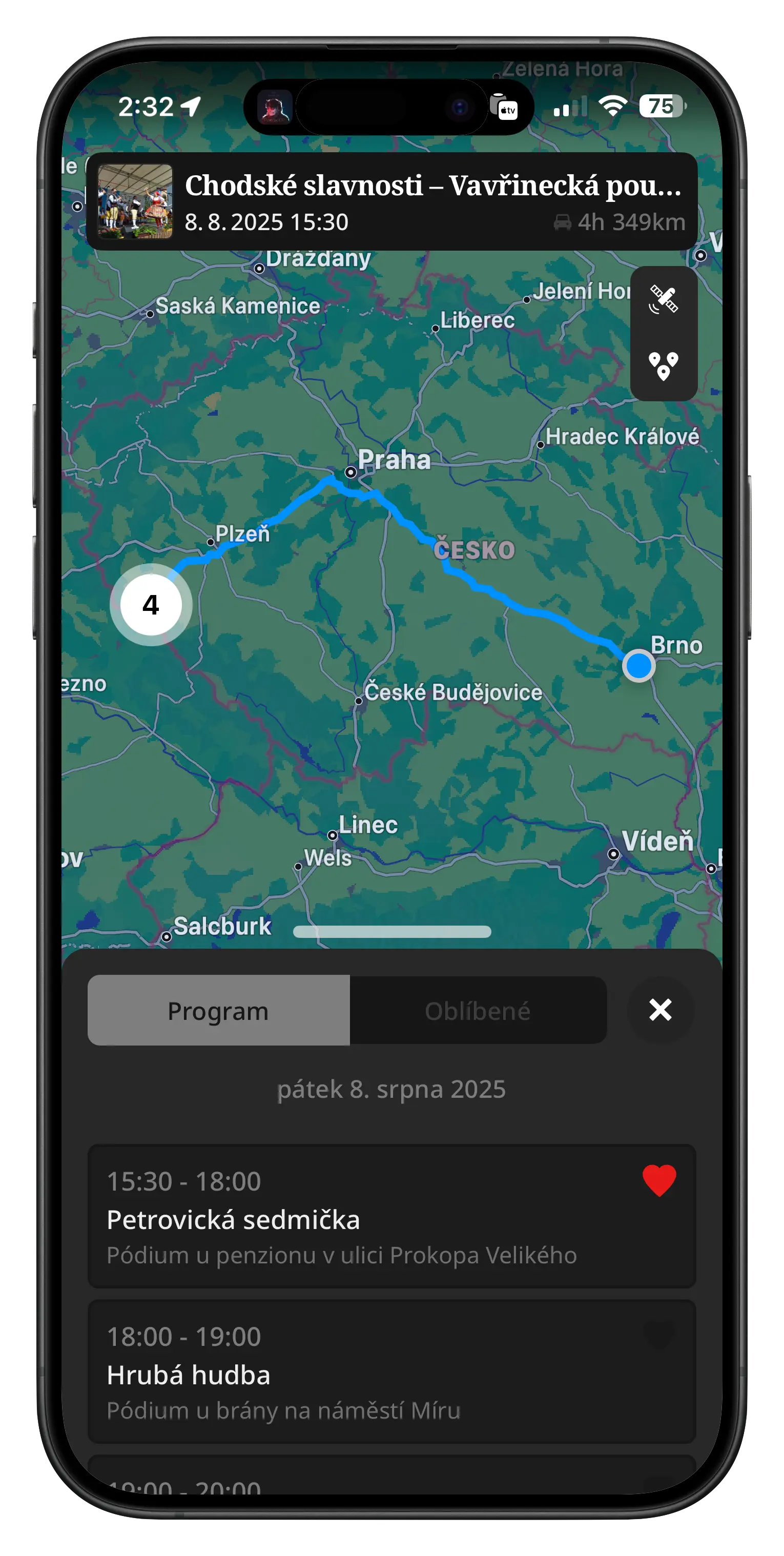 Screenshot aplikace FOLKLORE s trasou a plánem Chodských slavností