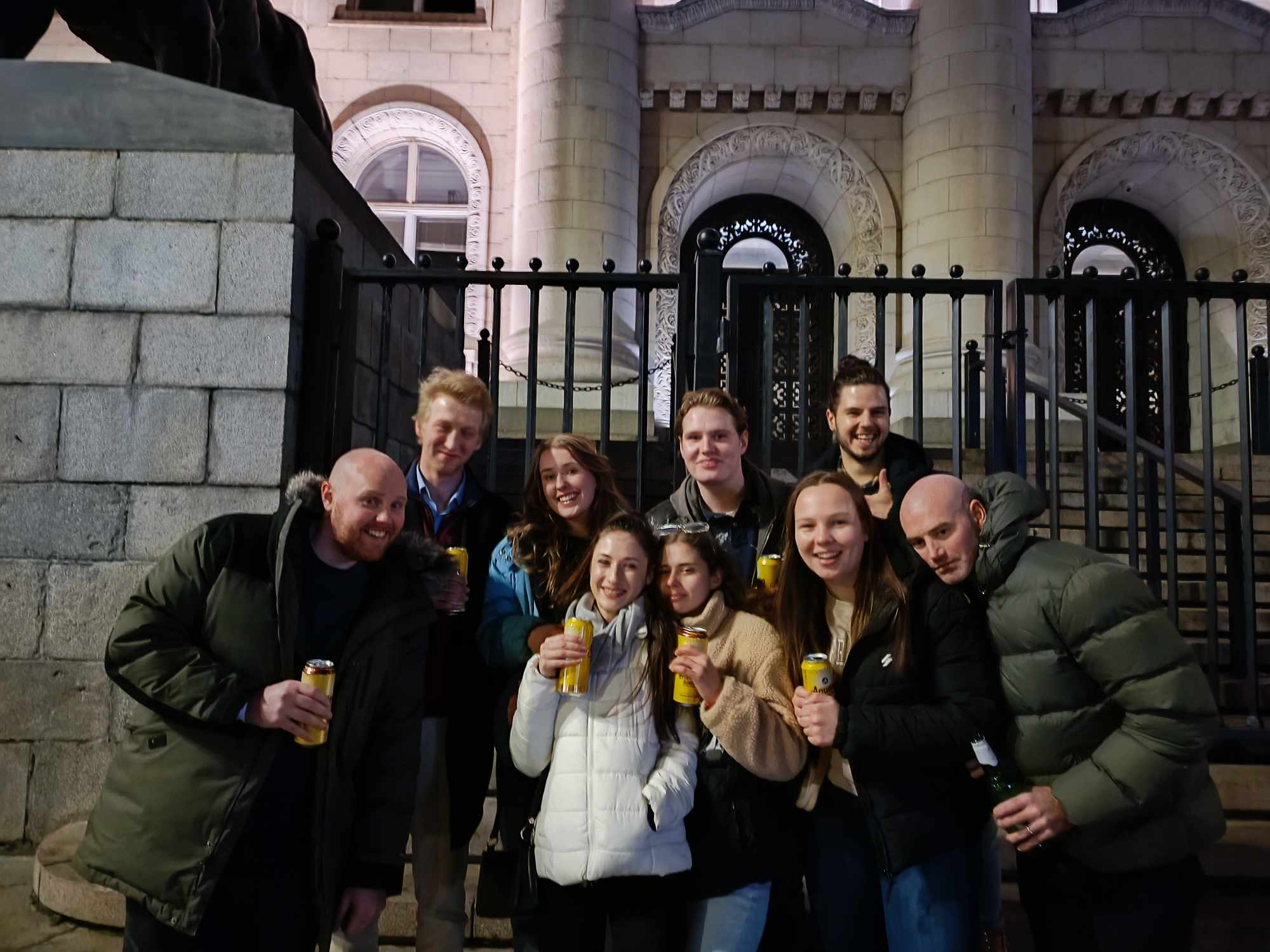 where do locals party sofia