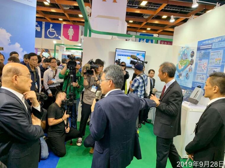 院長參觀水利產業展