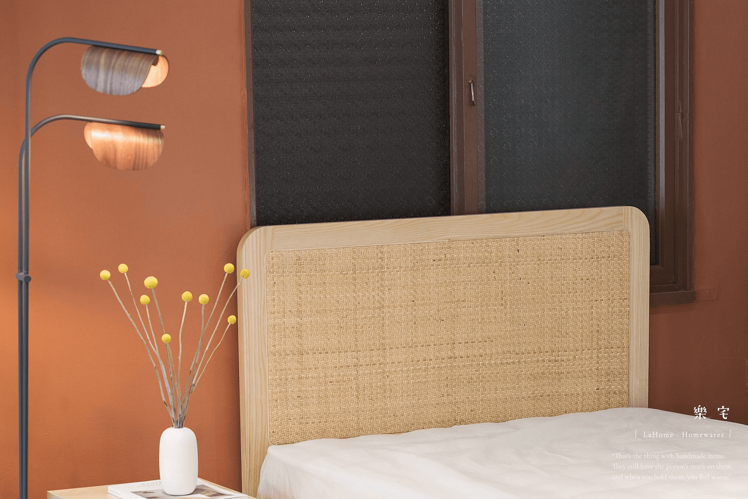 Material detail of the Sill Desk: oak, linoleum