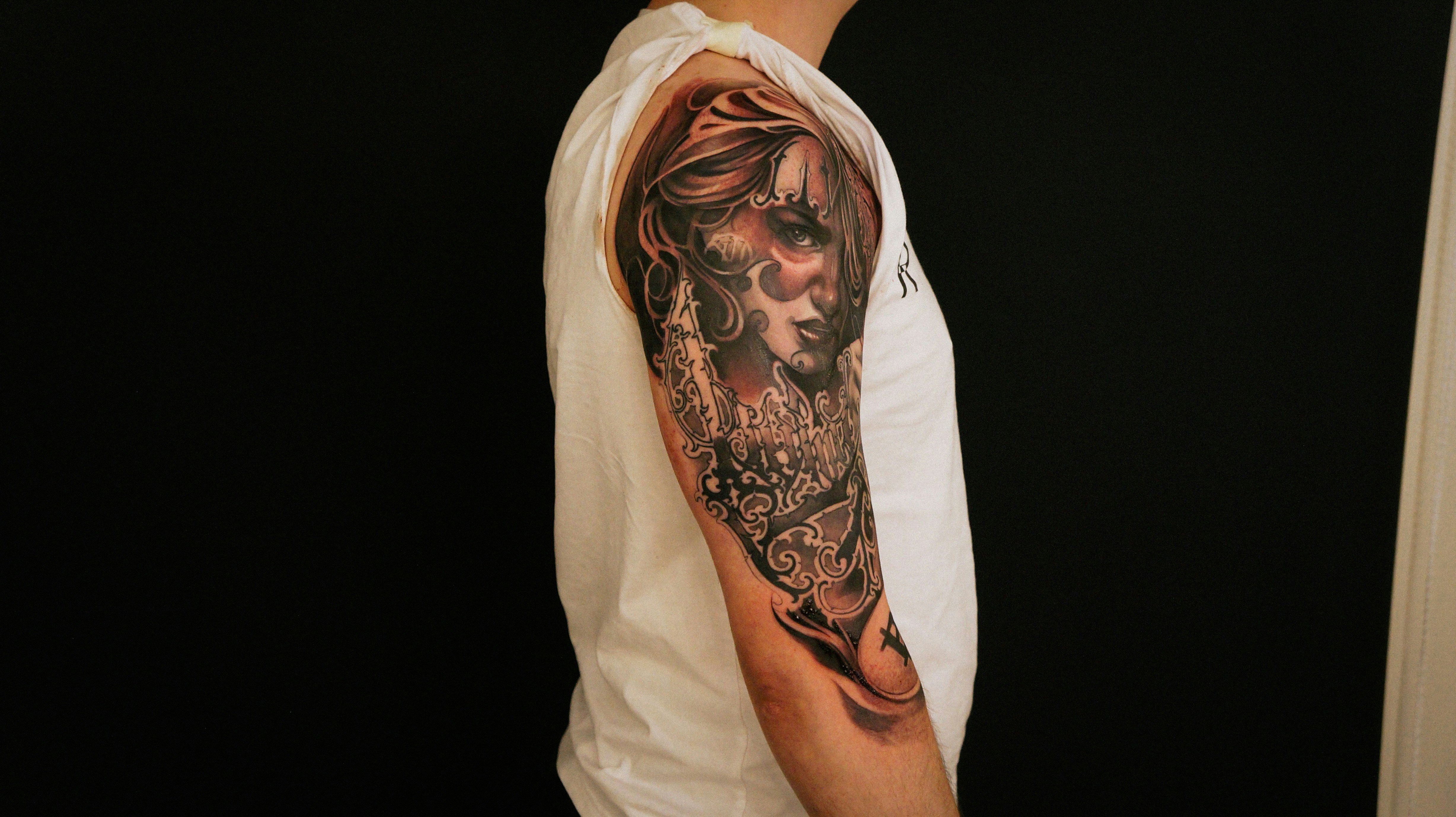 Tattoo appointment in progress