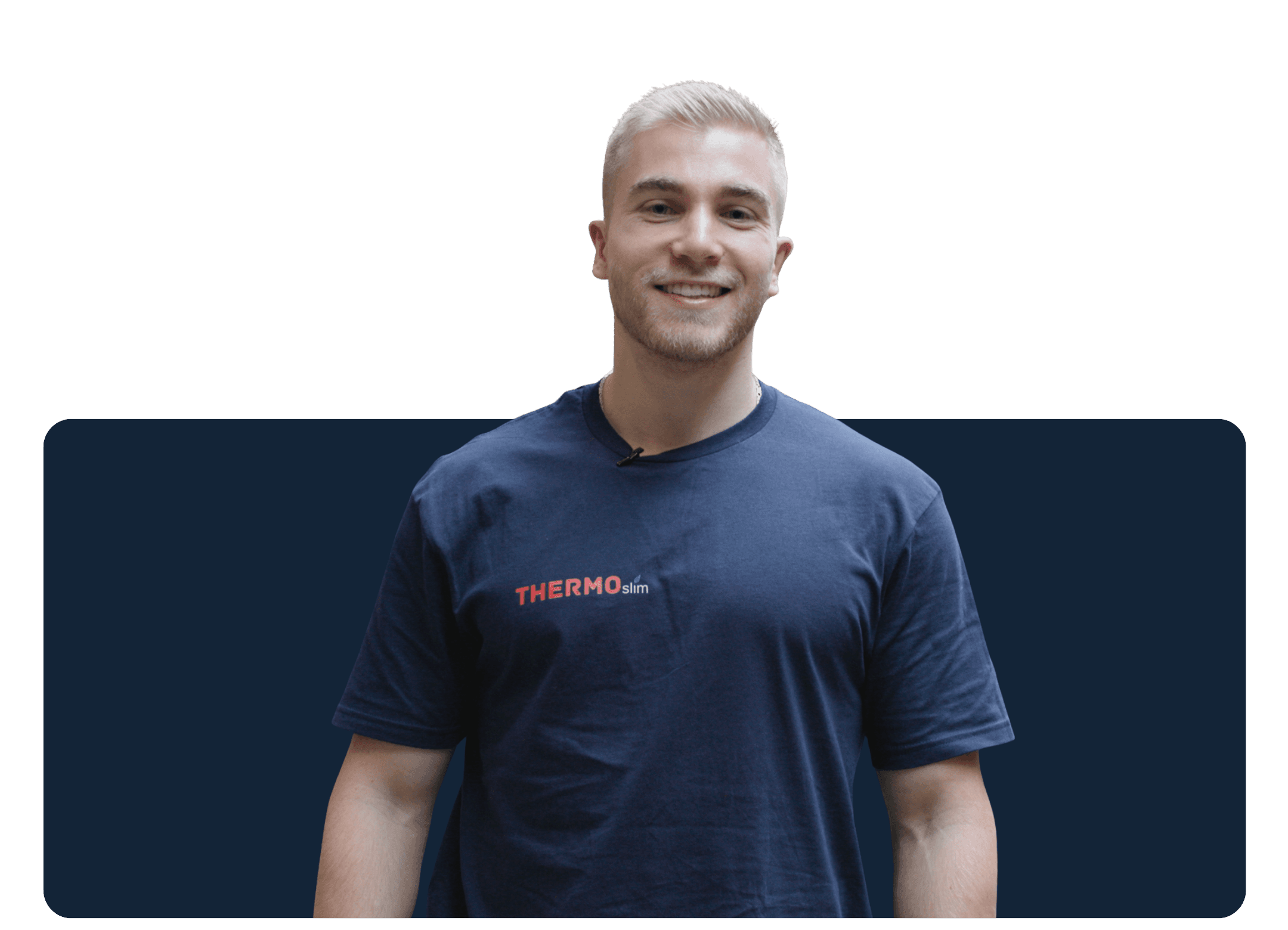 Blauer Hintergrund, rechts im Vordergrund ein Mann und ein Monteur geben sich die Hand