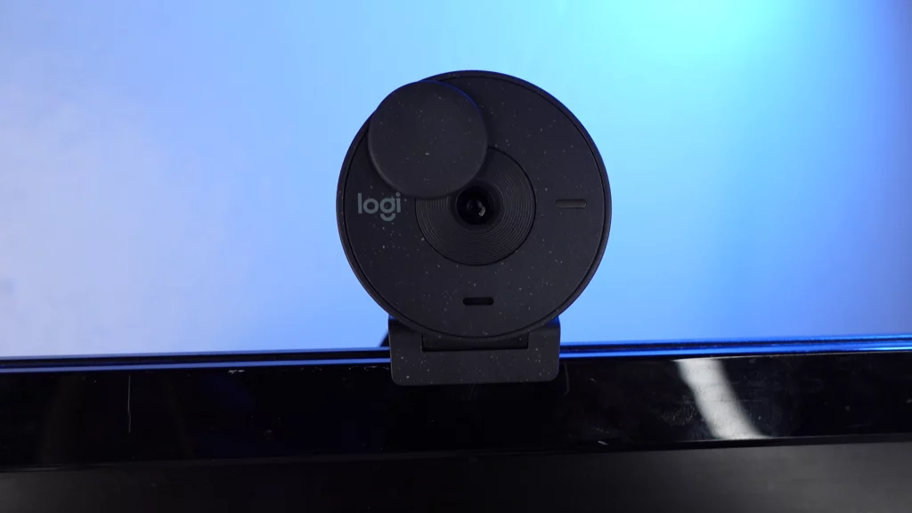 Logitech Brio 300 webcam