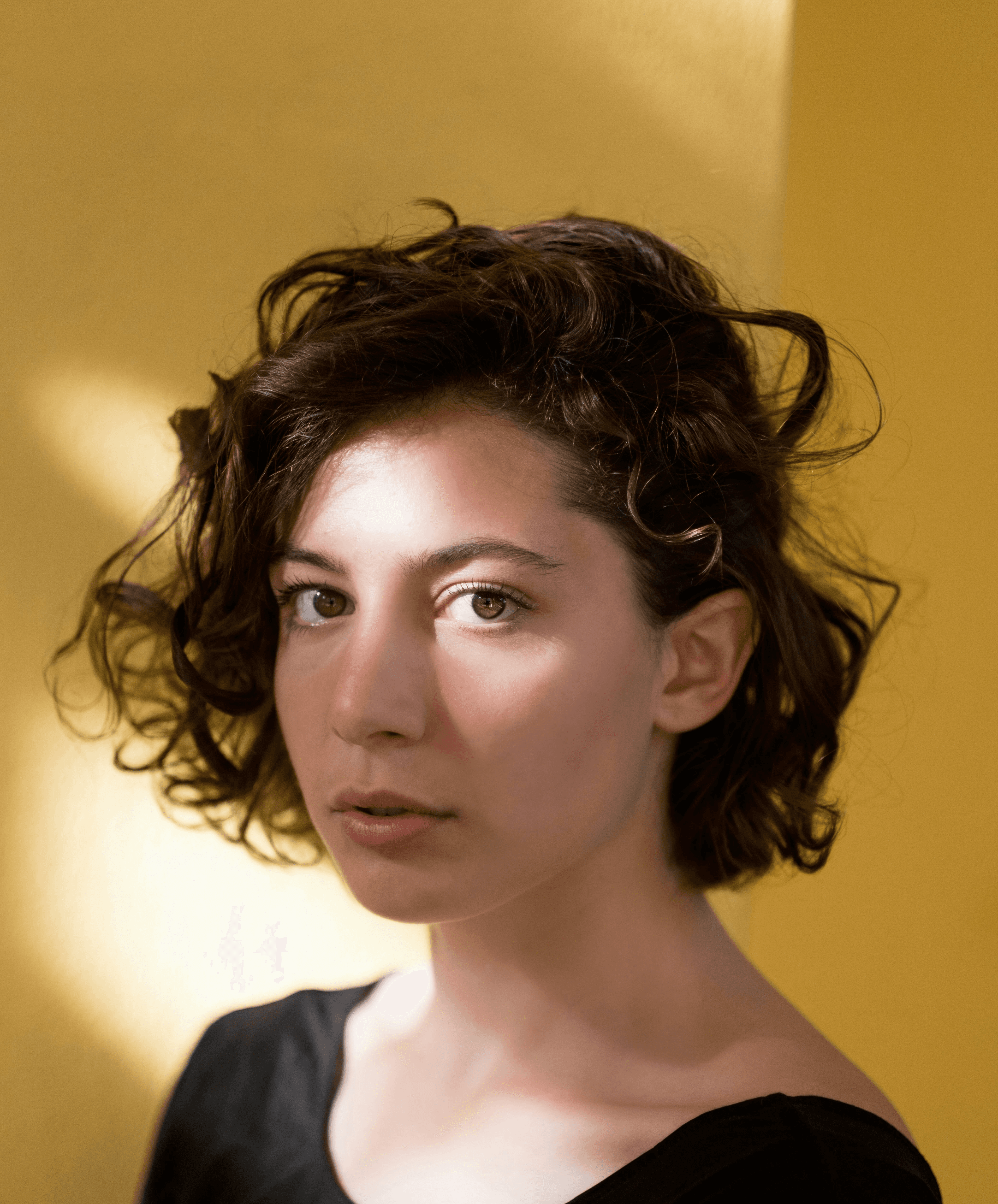 woman in black scoop neck shirt