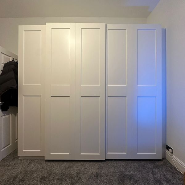white wardrobe