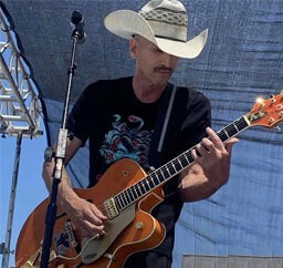 Donny not afraid to rock out with a cowboy hat.