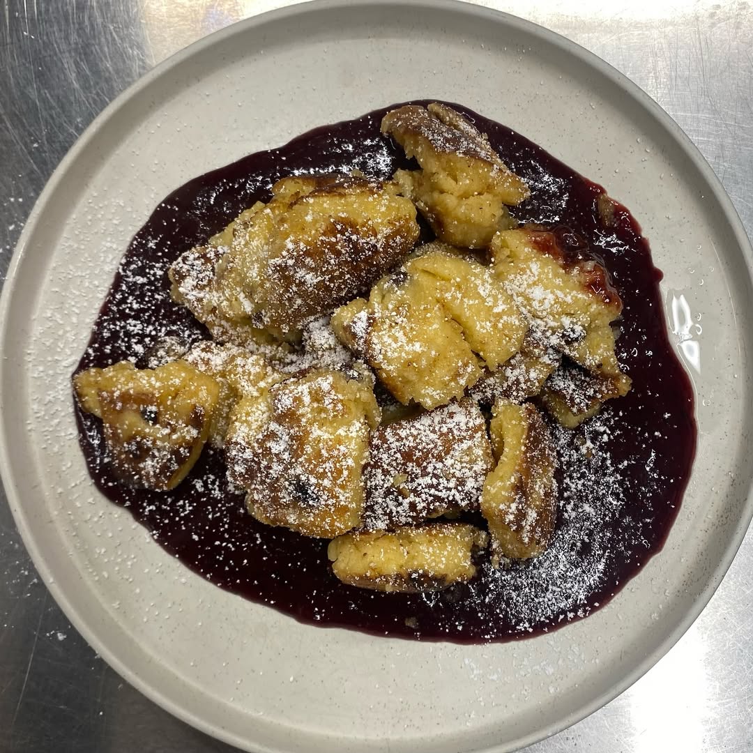 a glass of Vetz Spritz